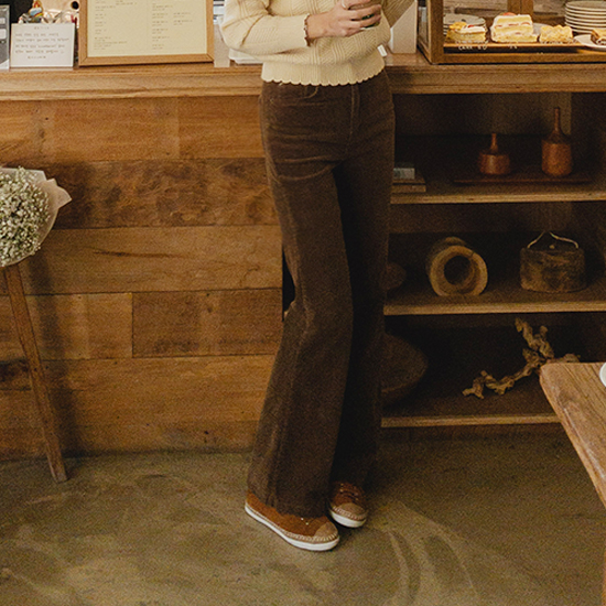 [特価30%★限定数量][LABEL] ブレッドスリム間隔 コーデュロイ ブーツカットパンツ<FONT color=#d8a4a4>[size:S,M,L]</font>