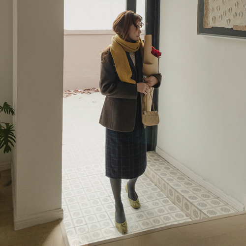 <FONT color=#5a3954>MADE LIN</font>冬デートヤンブイゴールデンチェックワンピース<FONT color=#d8a4a4>[size:F,1]</font>