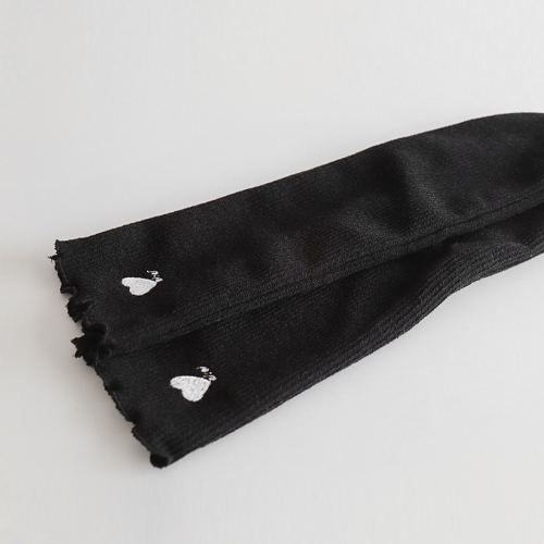 ローナハート刺繍波ソックス
