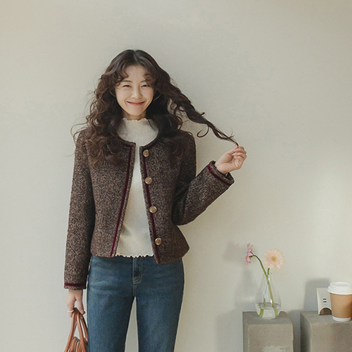 [ベスト特価1万6千ウォン割引] <FONT color=#5a3954>MADE LIN</font>エルトオン 豪華なムードベルベット配色ウールジャケット[size:F(55～66),L(77)]