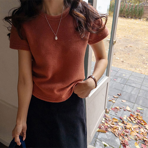 [ふわふわの起毛][フィトゥルー★][ベスト特価6千ウォン割引] <FONT color=#5a3954>MADE LIN</font>パレット ふわふわのラウンド半そでティー[size:F(55～66)]