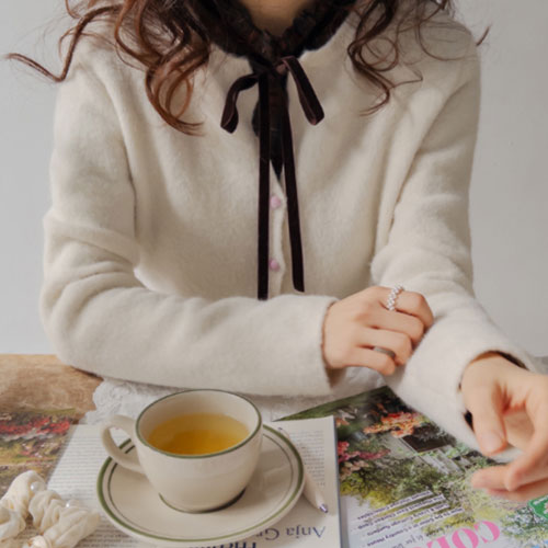 【島細胞ポイント ベルベットボタン】 <FONT color=#5a3954>MADE LIN</font>ビションやわらかいベルベット大豆のカーディガン[size:F(55～66)]