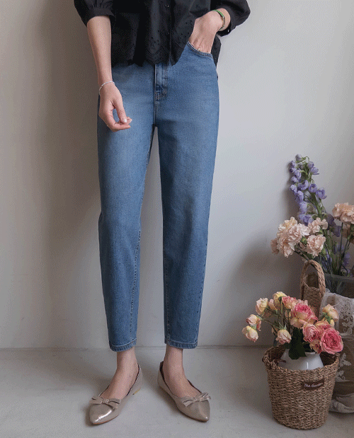 [バイオウォッシング] バックライン かわいい♥ 切開 ちょっと排気フィット デニムパンツ [size:S,M,L]