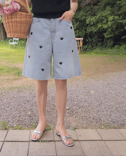 ミューイングハート刺繍Aラインフィットハーフデニムパンツ[size:F(55～66盤)]