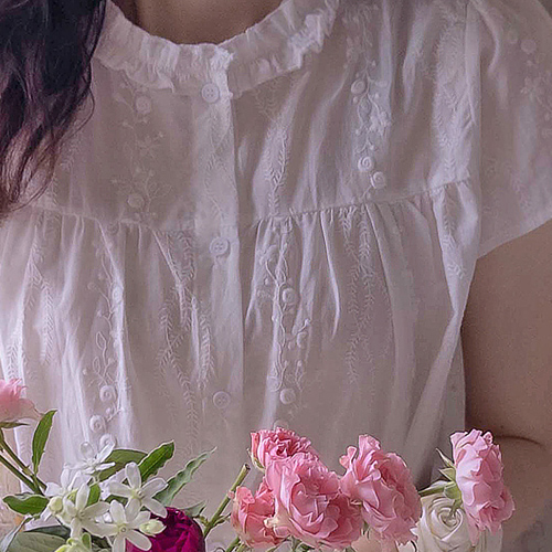 フェイズ ネクシャリング 立体花刺繍 サムマラブリーブラウス [size:F(55～66)]