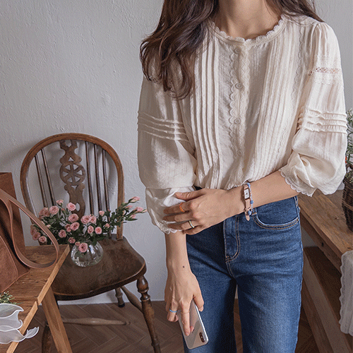 [秋バージョン][LABEL] ルエラ ピンタクシャーリング フリル レース ブラウス [size:F(55～66)]