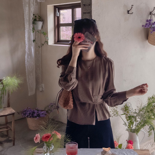 [LABEL] シュクロッドウエストポイント スリムライン エレガントなブラウス [size:F,1]