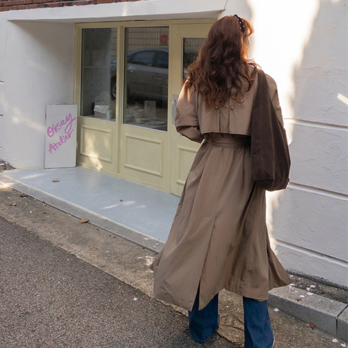 [ベスト特価2万ウォン割引] <FONT color=#5a3954>MADE LIN モエル</font>ゴールドボタン しっとりバスラック トレンチコート [size:F(55～77)]