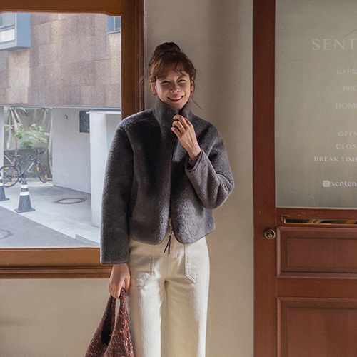 [ベスト特価7000ウォン割引] <FONT color=#5a3954>MADE LIN</font>デントブドゥルブドゥル 爆竹配色 フリースジップアップ[size:F(55～66盤)][予約注文11/14以降順次発送