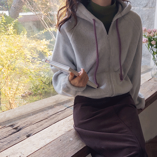 【新賞特価1万ウォン割引】 <FONT color=#5a3954>MADE LIN</font>カーディエラブリー配色紐フリース フードジップアップ【size:F(55~66盤)】