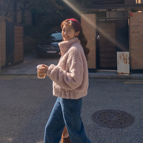 リアーノ モングル モングル 雲のようなハイネック ポグルイジャンパー [size:F(55～66盤)]