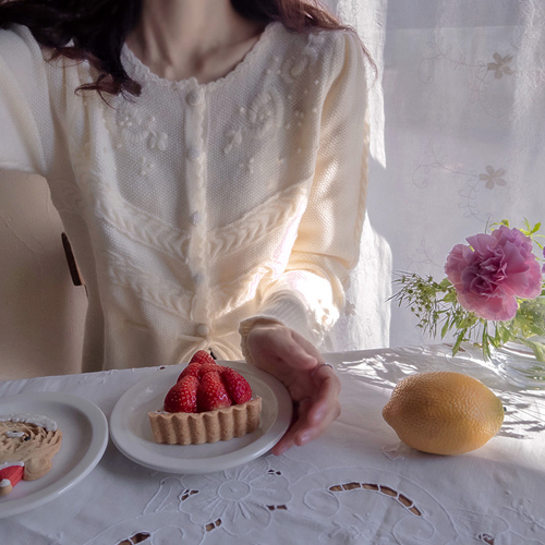 [LABEL] ラブテクスチャ 立体フラワー波ネック エリフィット カーディガン [size:F(55～66)]