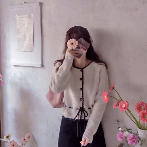 [LABEL] ドリーマー立体パターン タスミ ベルベット花ボタン カーディガン [size:F(55～66)]