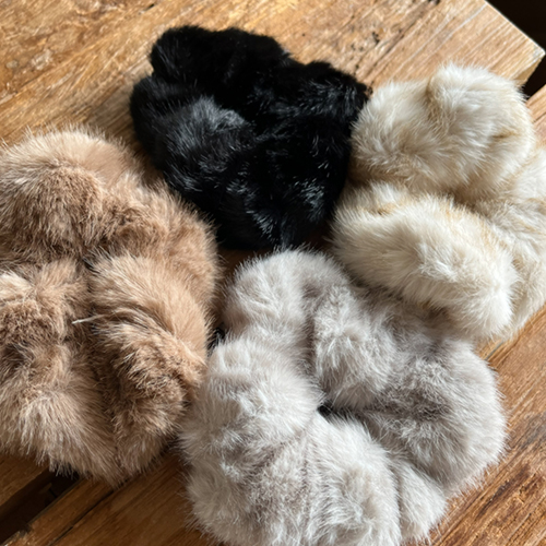 優しい私の季節ファーヘアシュシュバンド