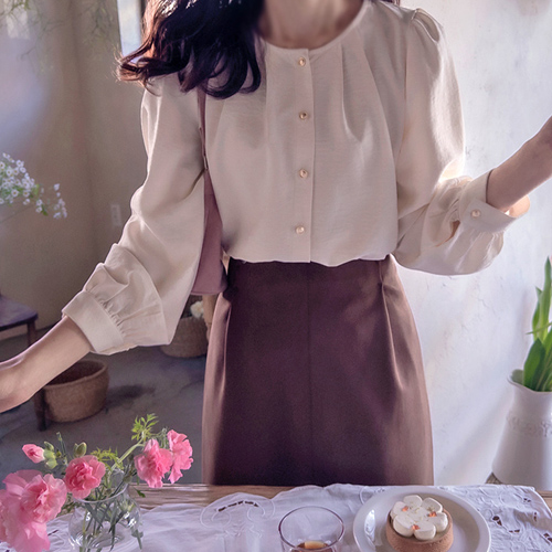 ウィーン シャーリングピンタック ラブリー エリフィット ブラウス [size:F(55～66)]