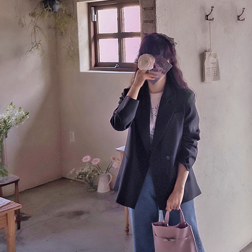 [新特価1万ウォン割引] <FONT color=#5a3954>MADE LIN</font>シュクライレタリング刺繍ベルト脱着ラックスジャケット[size:F(55～66)]