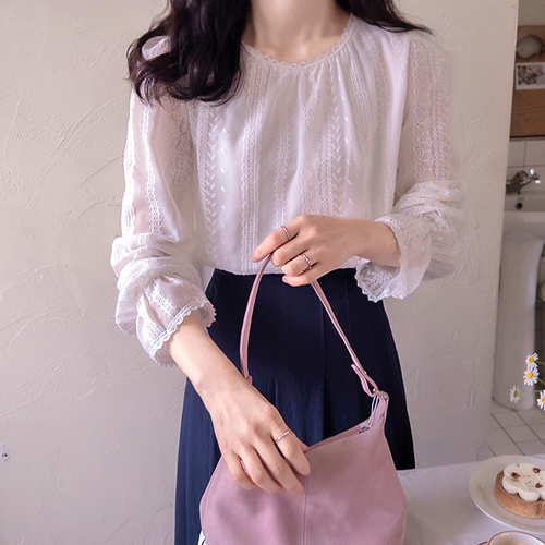 クラリンス ラブリー 春春刺繍 エレガントなブラウス [size:F(55～66)]