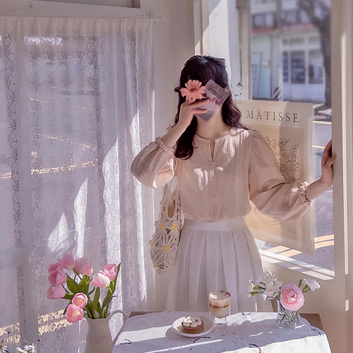 [新賞特価5千ウォン割引] <FONT color=#5a3954>MADE LIN</font>メイトピンタック ラブリーシャーリングブラウス[size:F(55～66)]