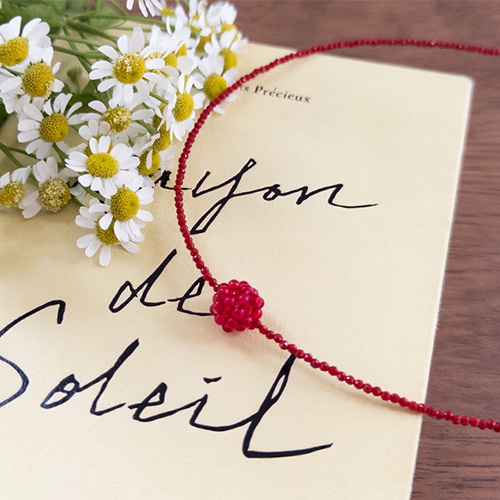 ハイビスカスレットビーズネックレス