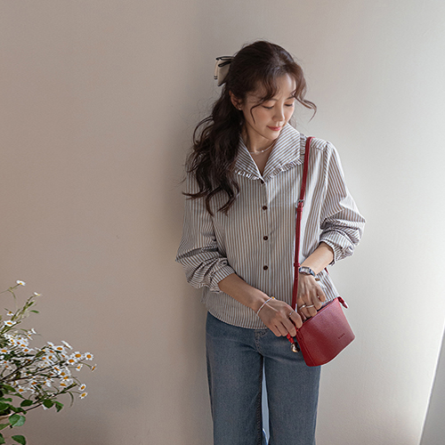 アリス可愛いフリルカラーブラウス [size:F(55～66)]