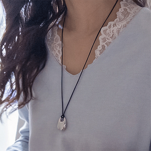 [レイヤード必須テム] ロシエンフルレース生地 ブイネック袖なし [size:F(55～66)]