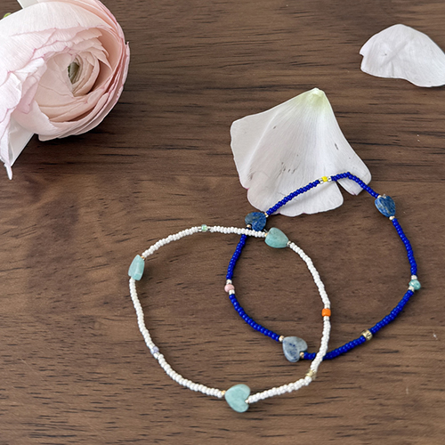 セルリアンブルーハート原石ビーズブレスレット