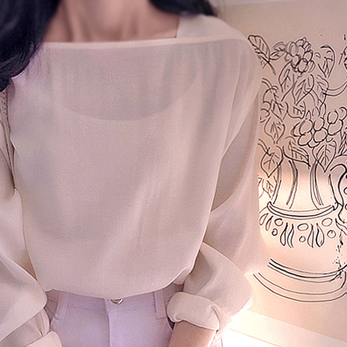 ベリンドスクエアネック 空空フィット 高級美ブラウス[size:F(55～66)]