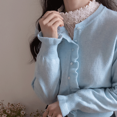 [レイヤード必須テム] 陰々たるレーススリムフィットネック袖フリル ティーシャツ [size:F(55～66)]