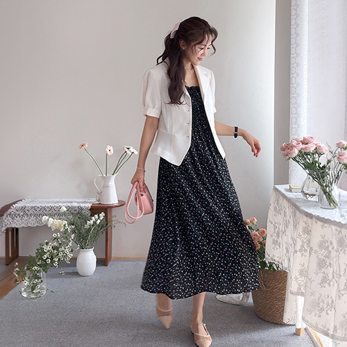 【肩ひも長さ調節】シューディーで可愛いマグカップフラワースモーキングバンディングワンピース [size:F(55～66)]