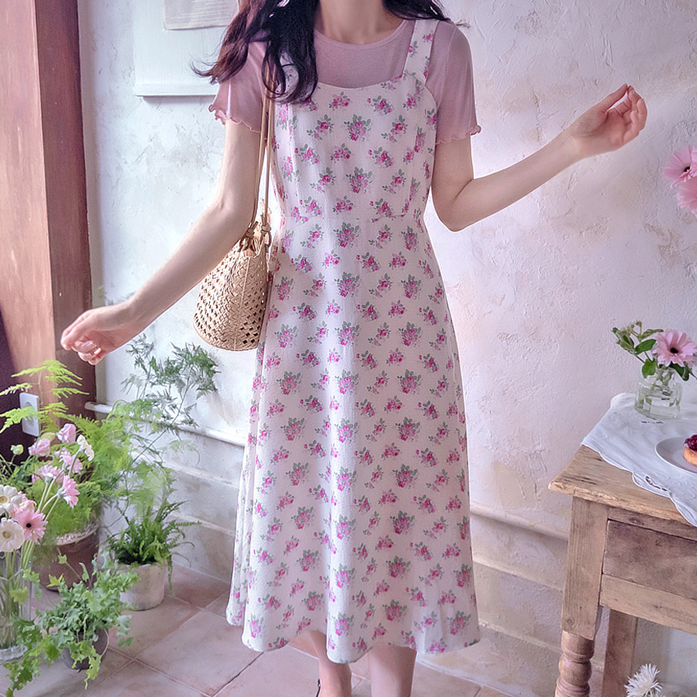 [新特価1万ウォン割引] <FONT color=#5a3954>MADE LIN</font>ダイニースクエアフラワー 袖なしワンピース[size:F(55～66)]
