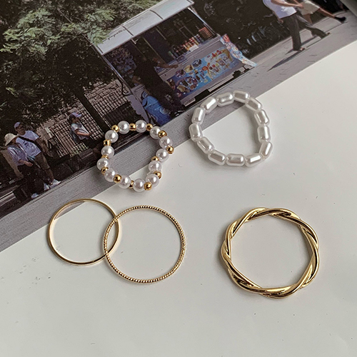 デイデイシャイニングレイヤードリングSET