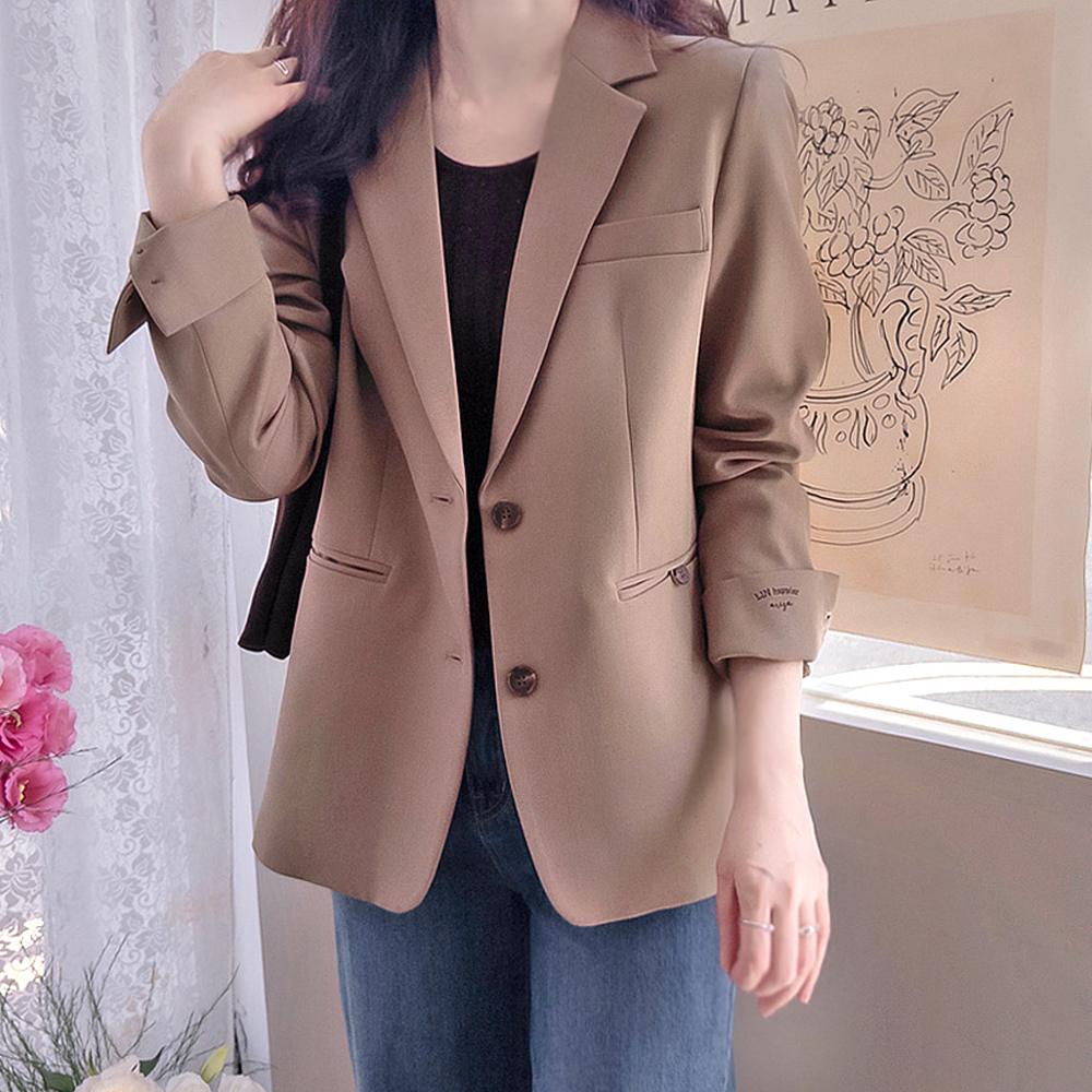[新特価15％割引] <FONT color=#5a3954>MADE LIN</font>クロイド小売英字刺繍洗練高級米ジャケット[size:F(55),L(66～77)]